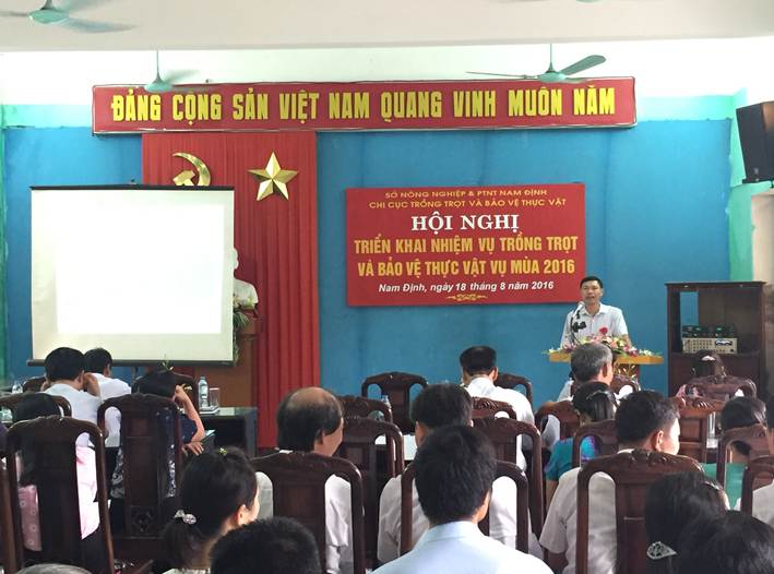 Đ/c Trần Ngọc Chính Chi cục trưởng phát biểu tại hội nghị.